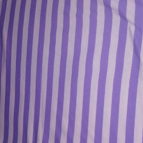 Lularoe Classic Tee - Picture 4 of 4